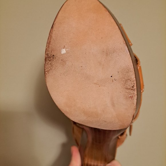 Coach 7.5 Heels - Picture 4 of 5